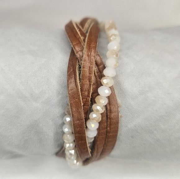 Jewelry - Tan Twisted Wrap Bracelet EUC
